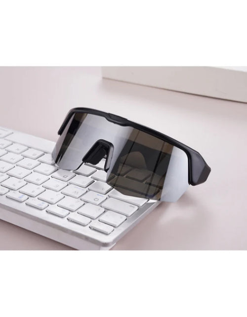 Load image into Gallery viewer, Outdoor Sports Smart Bluetooth Sunglasses

