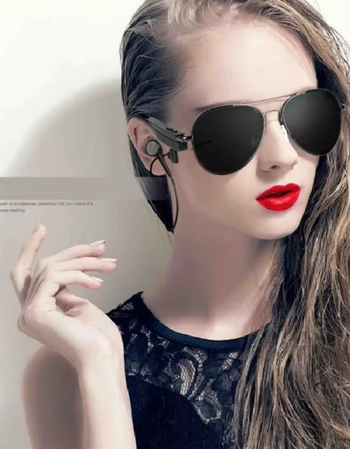 Load image into Gallery viewer, Smart Glasses Metal Frame Sunglasses Bluetooth Earphones Smart Bluetooth Sunglasses Bluetooth 5.0

